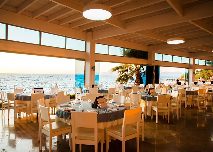 Charisma De Luxe 5* Kuşadası