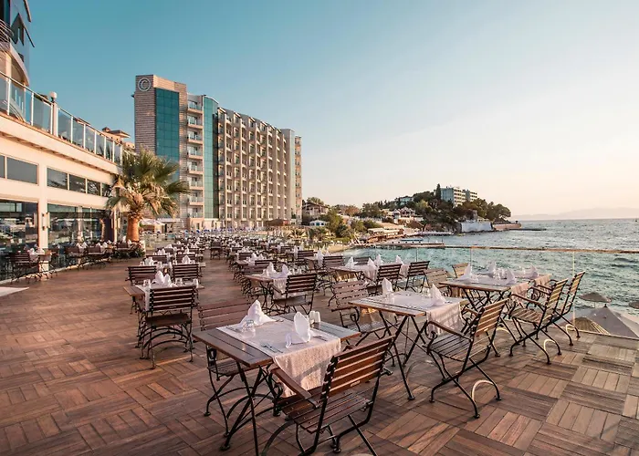 Otel Charisma De Luxe