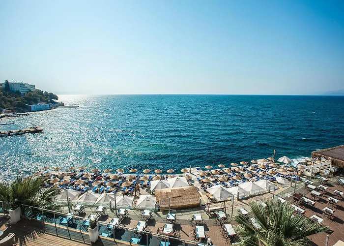 Otel Charisma De Luxe