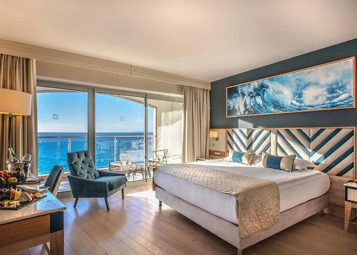 Otel Charisma De Luxe