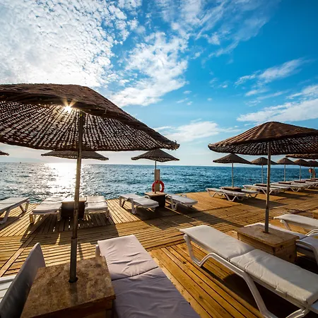 Hotell Charisma De Luxe