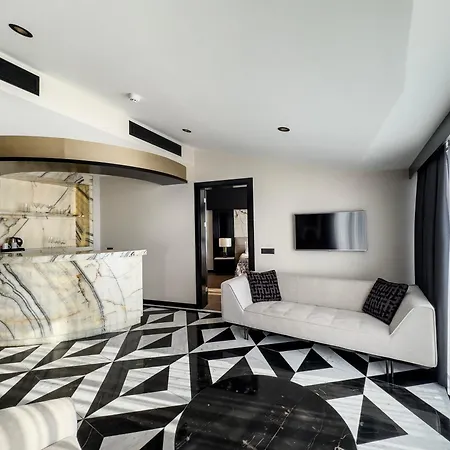 Hotell Charisma De Luxe