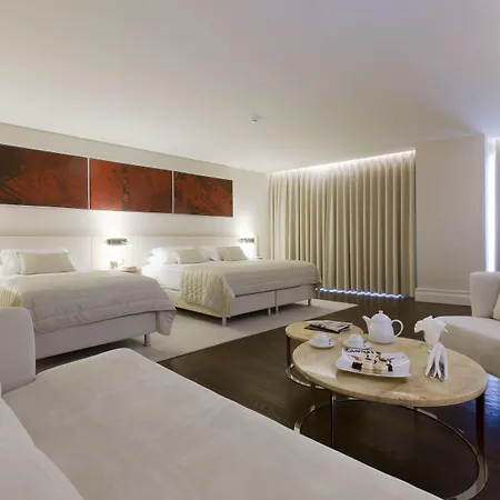 Hotel Charisma De Luxe