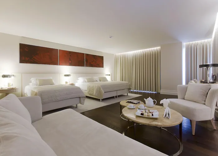 Hotel Charisma De Luxe