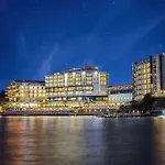 Hotel Charisma De Luxe