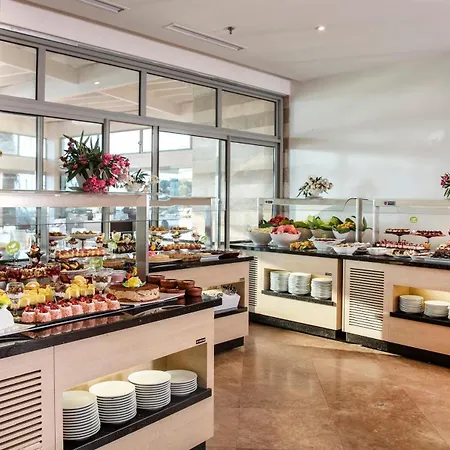 Charisma De Luxe מלון 5*