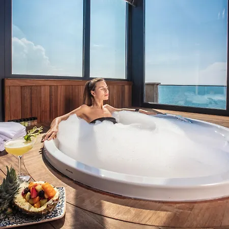 Charisma De Luxe 5* Kusadası