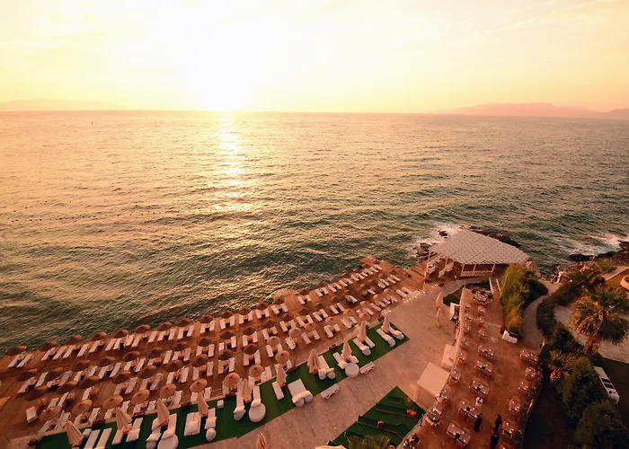 Hotel Charisma De Luxe Kusadasi