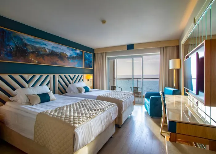 Hotel Charisma De Luxe